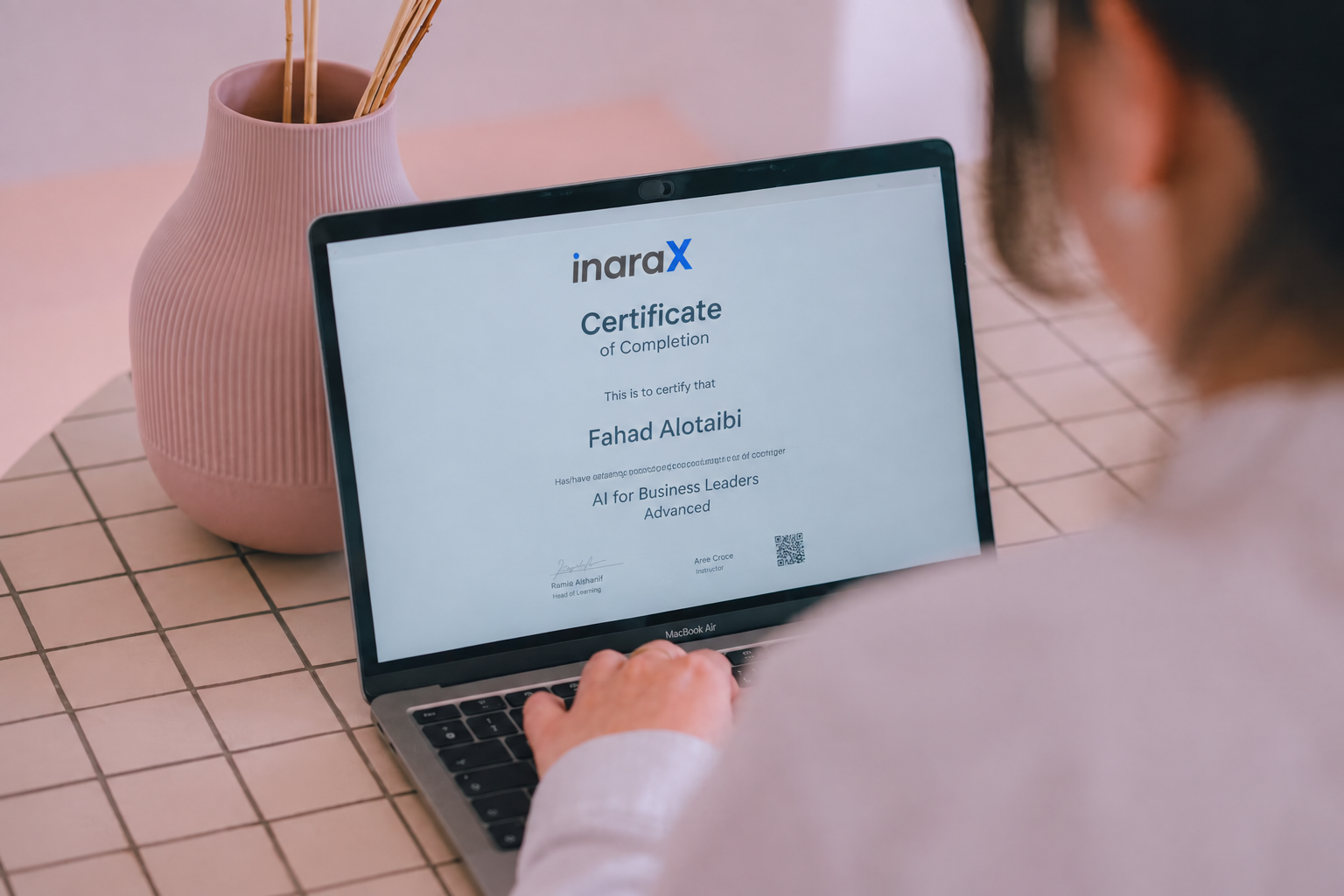 An inaraX expert-validated certificate